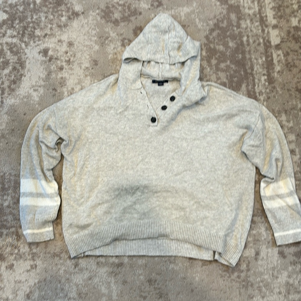 Grey sweater with buttons & hood